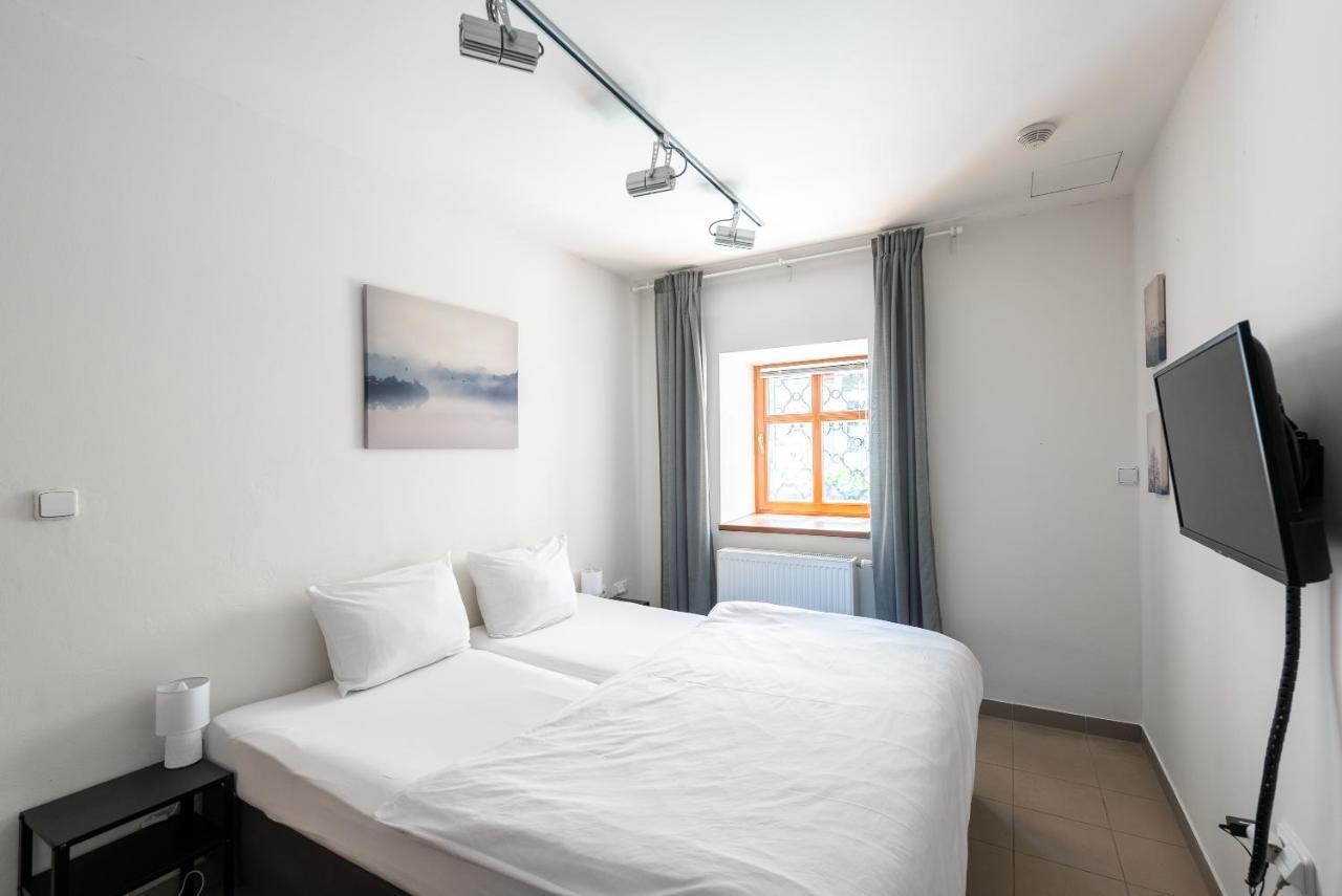 קארלשטיין Apartman Muzeum Obchodu מראה חיצוני תמונה