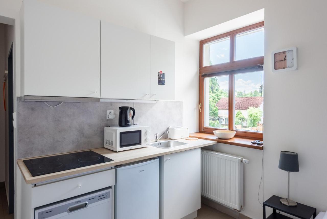 קארלשטיין Apartman Muzeum Obchodu מראה חיצוני תמונה