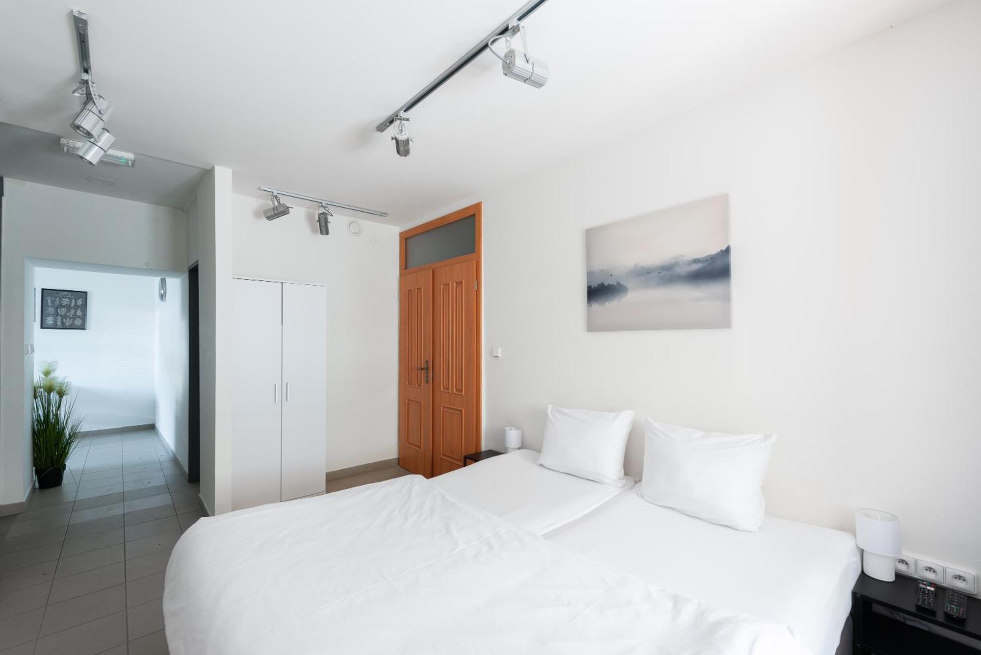 קארלשטיין Apartman Muzeum Obchodu מראה חיצוני תמונה