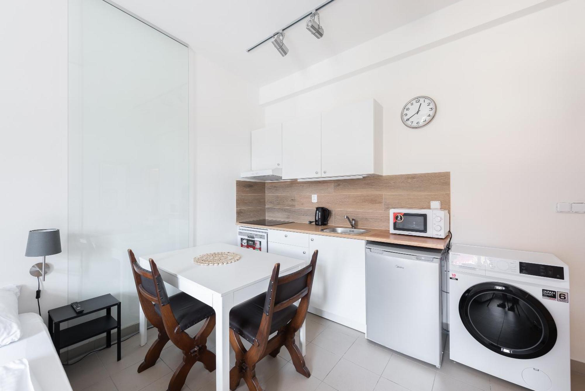 קארלשטיין Apartman Muzeum Obchodu מראה חיצוני תמונה