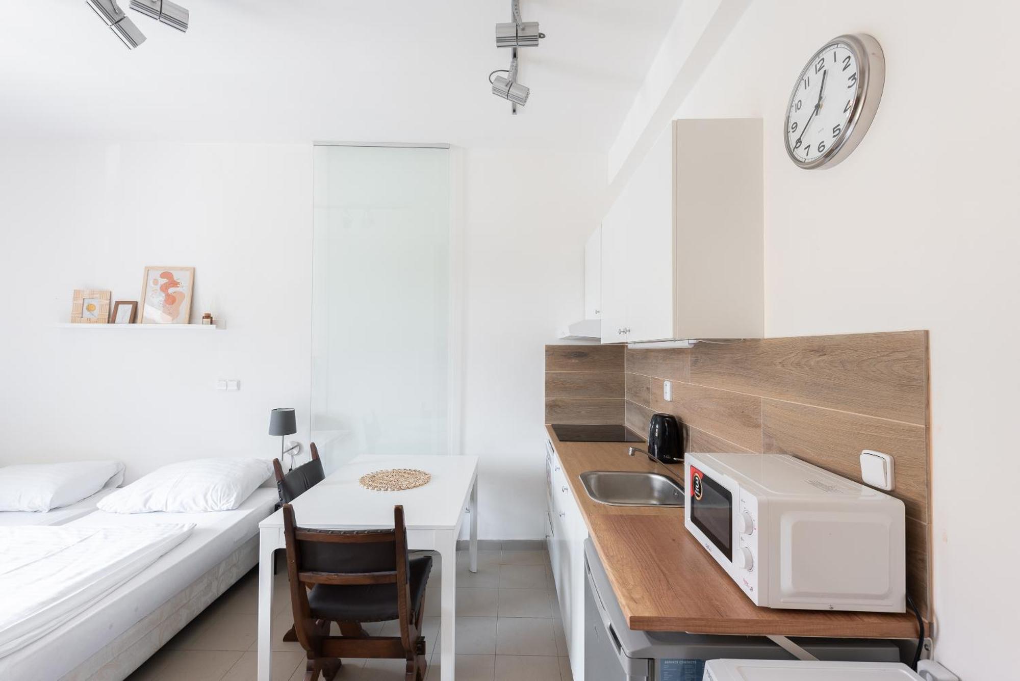 קארלשטיין Apartman Muzeum Obchodu מראה חיצוני תמונה