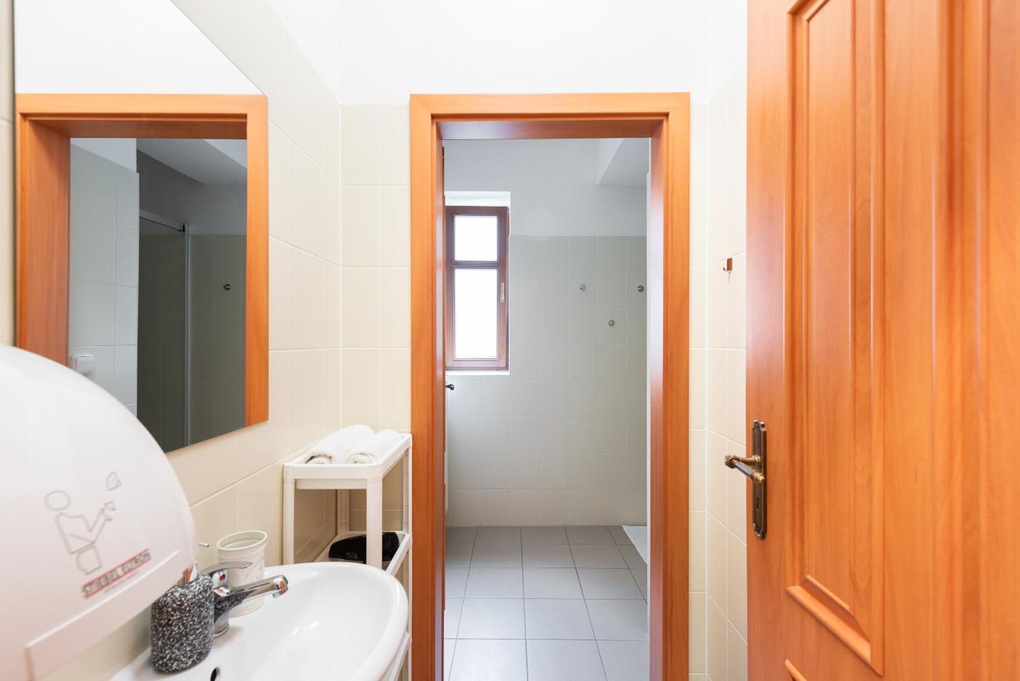 קארלשטיין Apartman Muzeum Obchodu מראה חיצוני תמונה